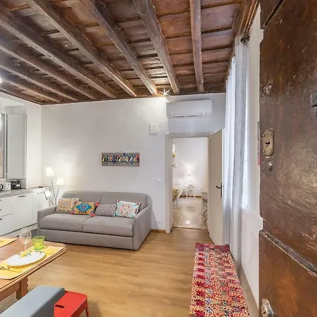 At The Heart Of Monti - Via Dei Capocci Apartment